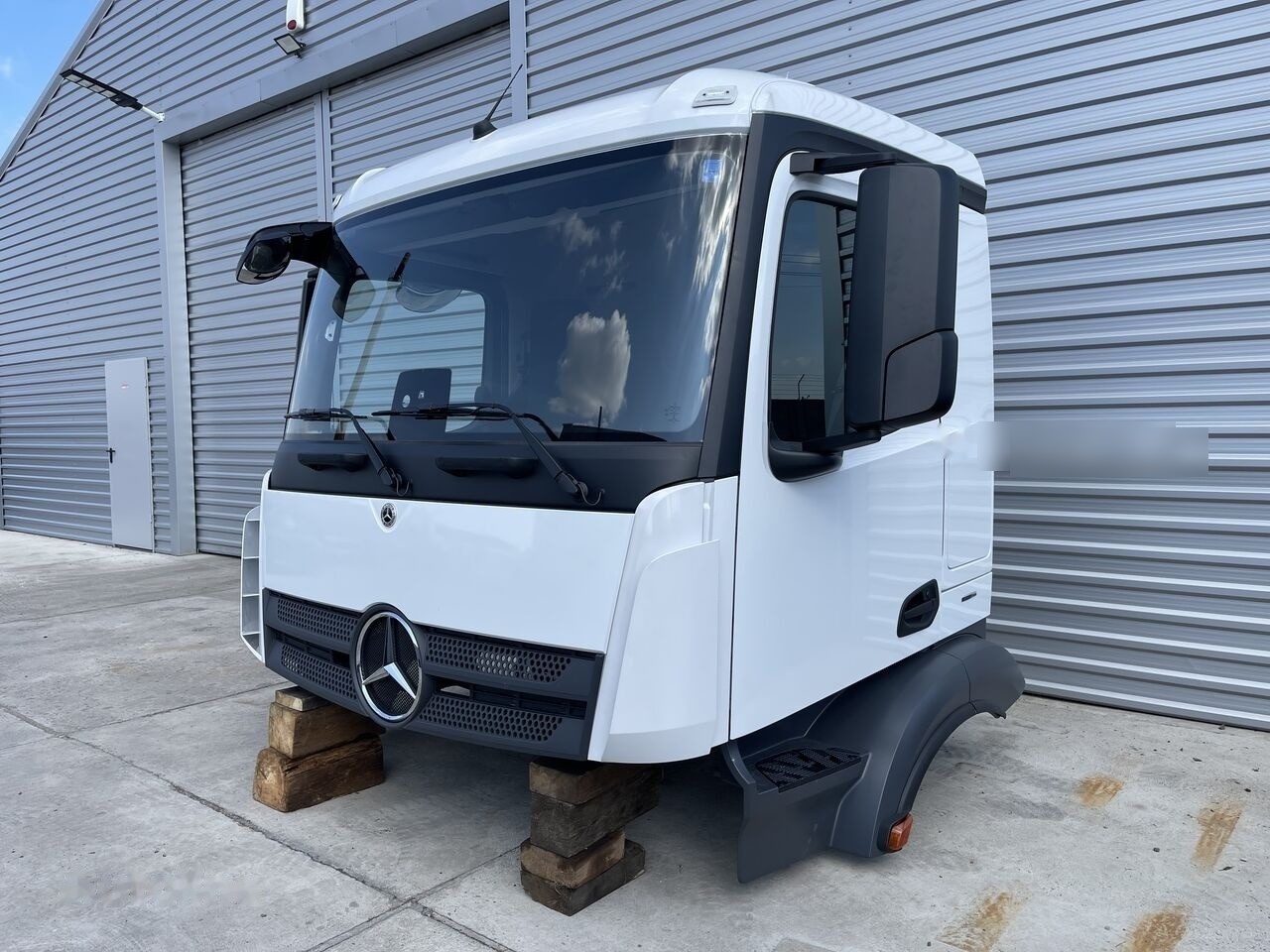 Mercedes-Benz M ClassicSpace Arocs for Mercedes-Benz ACTROS ANTOS AXOR M classic space 170mm Fahrerhaus - Kabina: slika 5 Mercedes-Benz M ClassicSpace Arocs for Mercedes-Benz ACTROS ANTOS AXOR M classic space 170mm Fahrerhaus - Kabina: slika 5