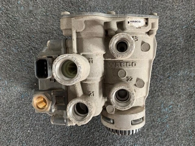 WABCO 1747137 DAF XF 106 truck - Kočioni ventil za Kamion: slika 1 WABCO 1747137 DAF XF 106 truck - Kočioni ventil za Kamion: slika 1