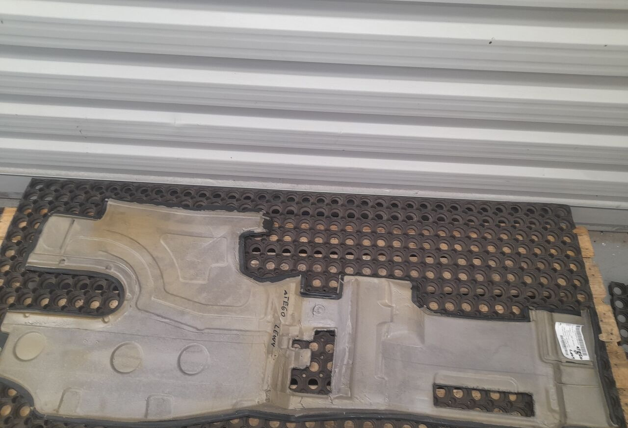 WYKŁADZINA KABINY L Mercedes-Benz ATEGO A9736800540 - Kabina i enterijer za Kamion: slika 2 WYKŁADZINA KABINY L Mercedes-Benz ATEGO A9736800540 - Kabina i enterijer za Kamion: slika 2