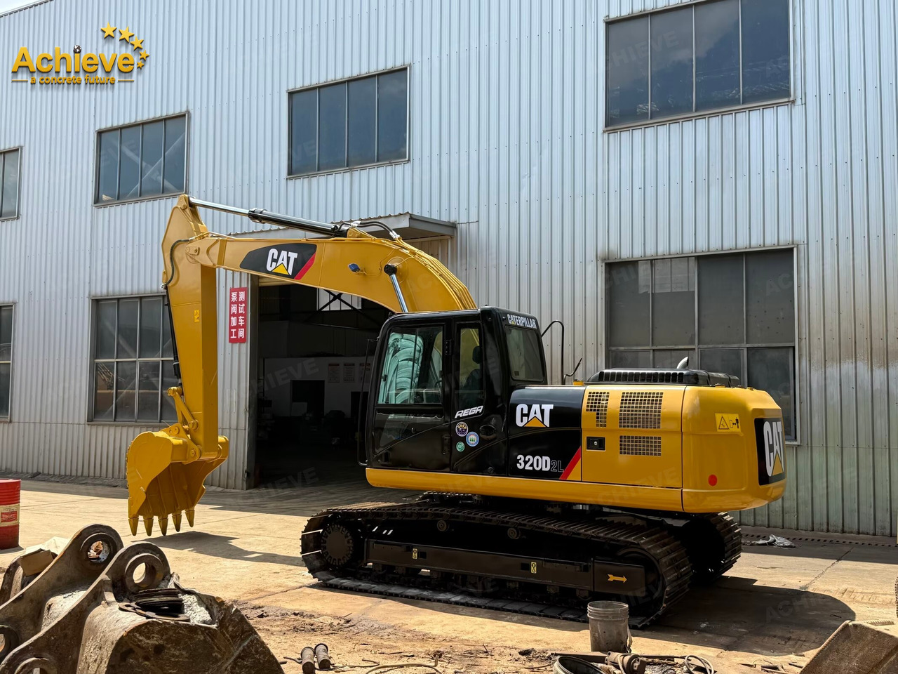 CATERPILLAR 【ACHIEVE】TOP CONDITION!!! CAT 320D2L tracked excavator - Bager guseničar: slika 3 CATERPILLAR 【ACHIEVE】TOP CONDITION!!! CAT 320D2L tracked excavator - Bager guseničar: slika 3