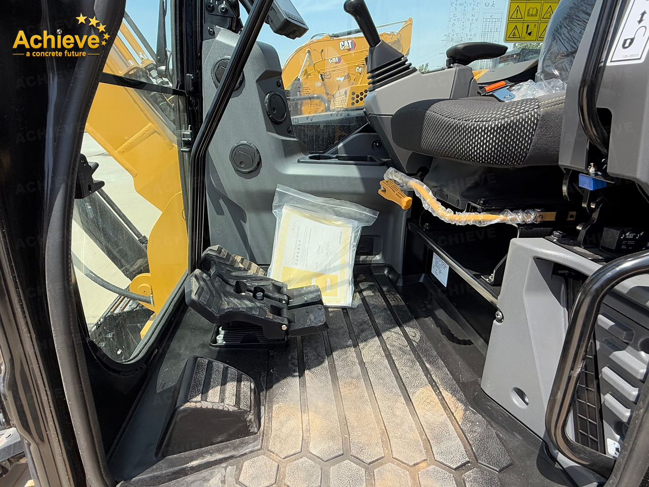 Bager guseničar CATERPILLAR CAT®2025 306.5 Mini Hydraulic Excavator UD 0.25 m³ 36.5/2400 kw/rpm C2.4T 105 L【ACHIEVE】 TOP CONDITION!!!: slika 11 Bager guseničar CATERPILLAR CAT®2025 306.5 Mini Hydraulic Excavator UD 0.25 m³ 36.5/2400 kw/rpm C2.4T 105 L【ACHIEVE】 TOP CONDITION!!!: slika 11