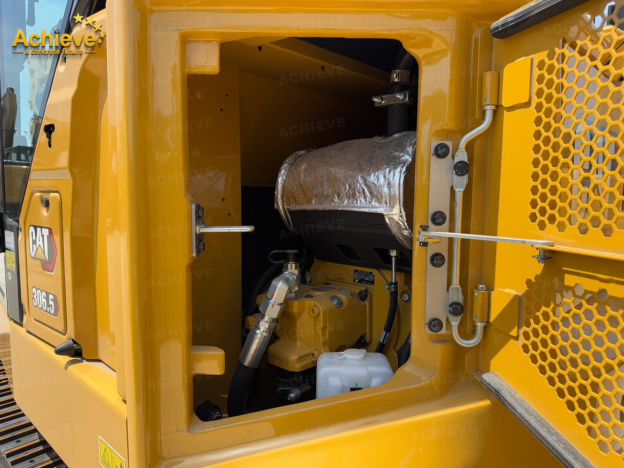 Bager guseničar CATERPILLAR CAT®2025 306.5 Mini Hydraulic Excavator UD 0.25 m³ 36.5/2400 kw/rpm C2.4T 105 L【ACHIEVE】 TOP CONDITION!!!: slika 16 Bager guseničar CATERPILLAR CAT®2025 306.5 Mini Hydraulic Excavator UD 0.25 m³ 36.5/2400 kw/rpm C2.4T 105 L【ACHIEVE】 TOP CONDITION!!!: slika 16