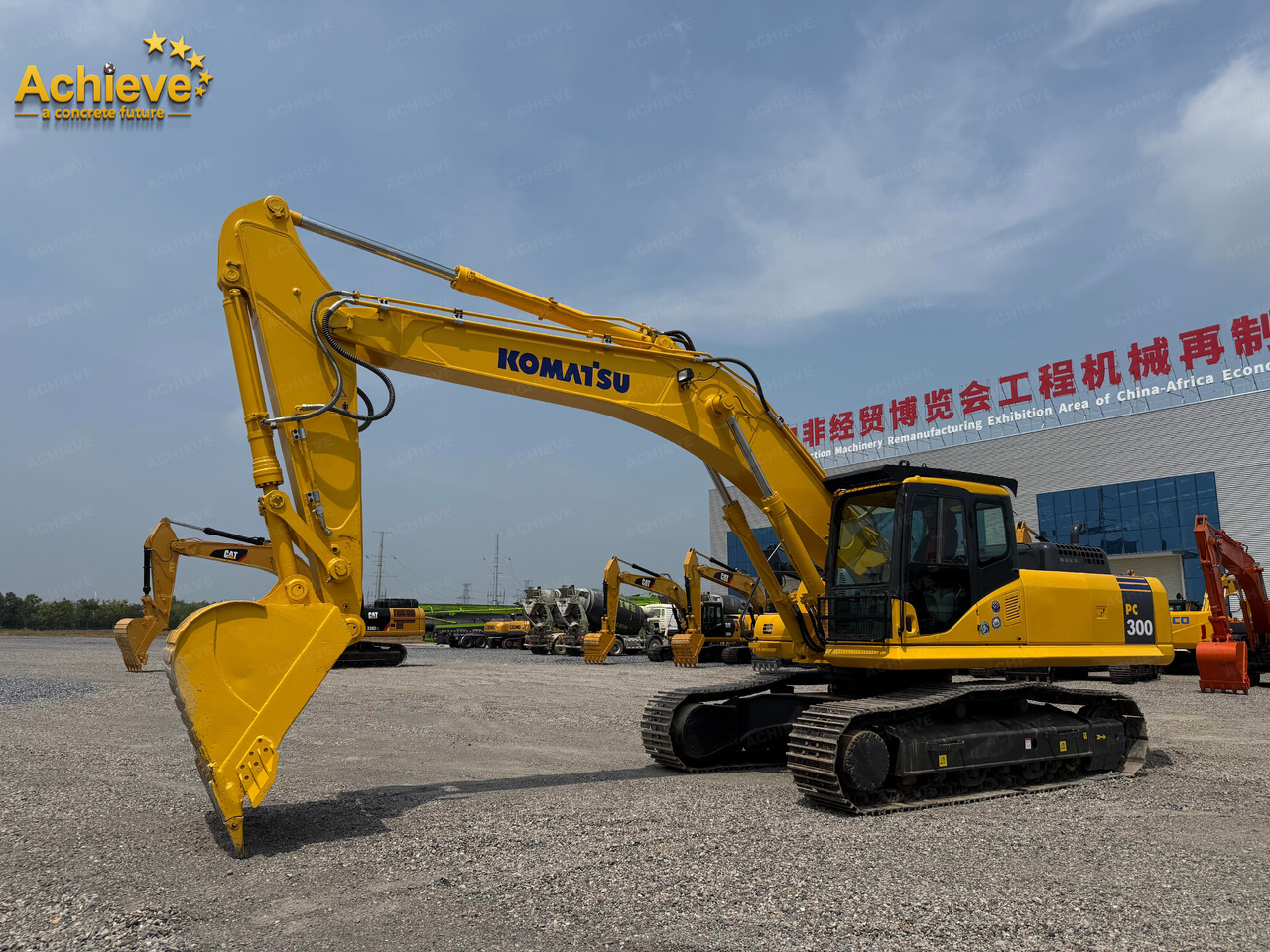 Komatsu hydraulic excavator PC300-8M0 187 /1950KW/rpm 1.4-2.0m³ 32000kg Remanufactured【ACHIEVE】 TOP CONDITION!!! - Bager guseničar: slika 3 Komatsu hydraulic excavator PC300-8M0 187 /1950KW/rpm 1.4-2.0m³ 32000kg Remanufactured【ACHIEVE】 TOP CONDITION!!! - Bager guseničar: slika 3