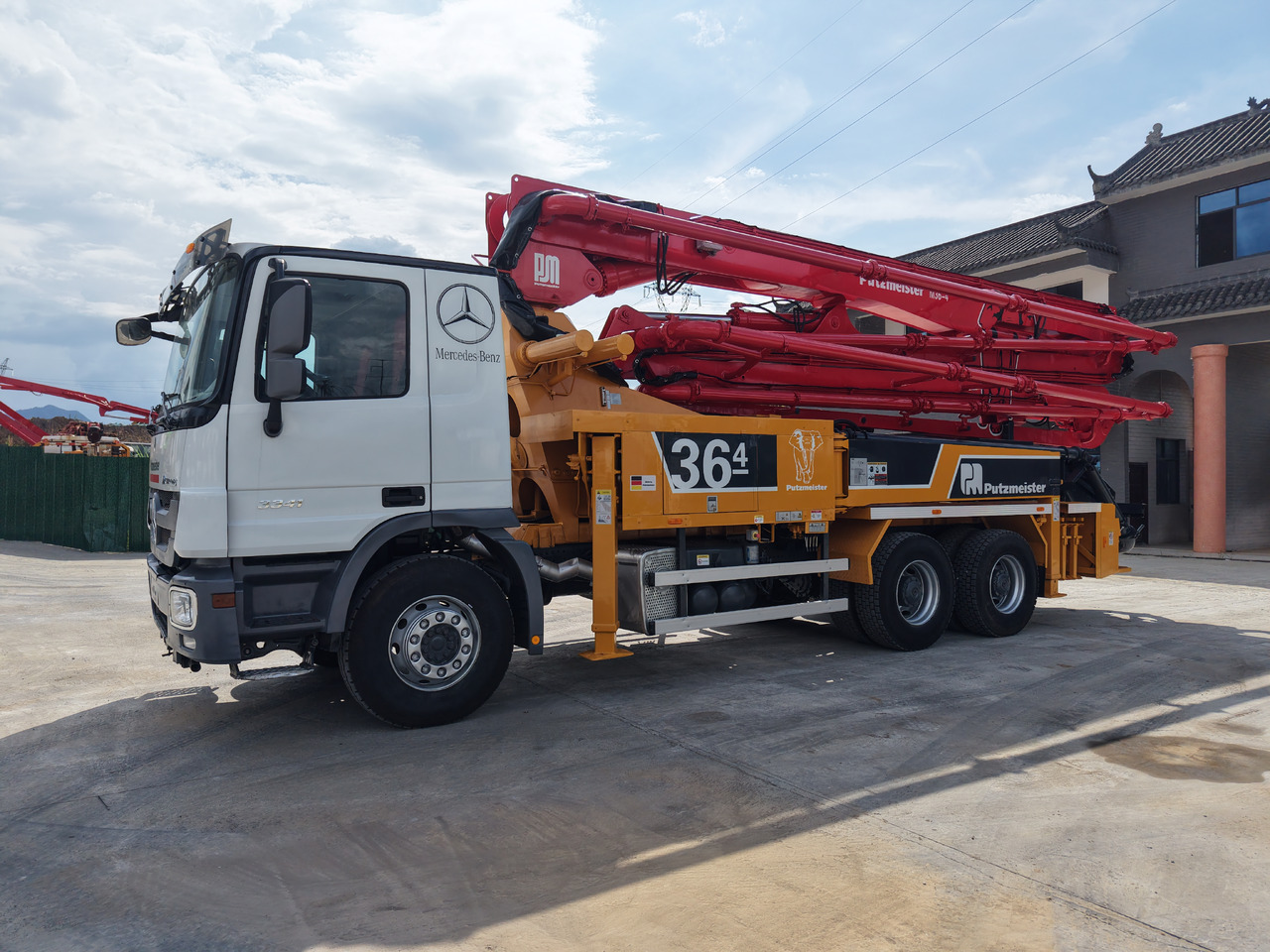 PUTZMEISTER Mercedes-Benz M36-4 2018 ACTROS 3341【ACHIEVE】TOP CONDITION!!! - Auto pumpa za beton: slika 5 PUTZMEISTER Mercedes-Benz M36-4 2018 ACTROS 3341【ACHIEVE】TOP CONDITION!!! - Auto pumpa za beton: slika 5