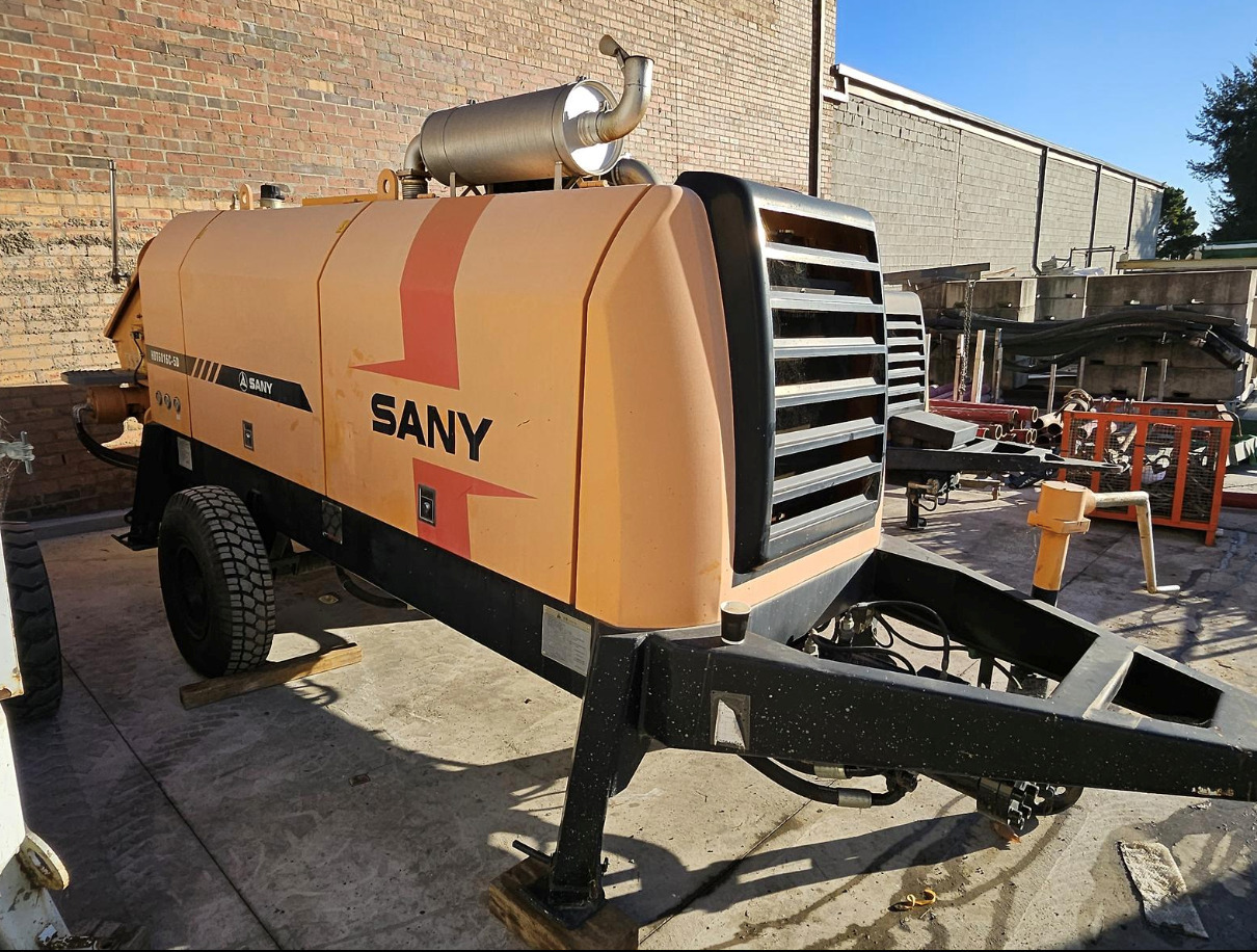 SANY 【ACHIEVE】TOP CONDITION!!! demo new low hours Sany Concrete Trailer Pump 2015 HBT6016C-5D - Stacionarna pumpa za beton: slika 3 SANY 【ACHIEVE】TOP CONDITION!!! demo new low hours Sany Concrete Trailer Pump 2015 HBT6016C-5D - Stacionarna pumpa za beton: slika 3