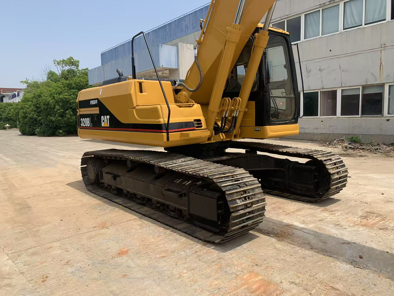 CATERPILLAR 320B, 320BL Secondhand Excavator Made in Japan - Bager guseničar: slika 4 CATERPILLAR 320B, 320BL Secondhand Excavator Made in Japan - Bager guseničar: slika 4