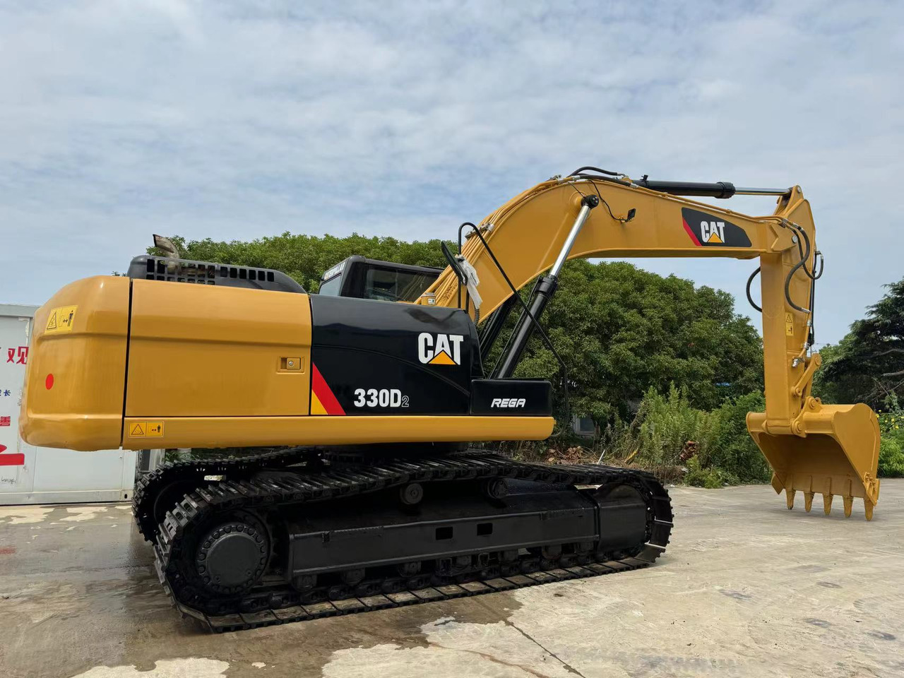 CATERPILLAR CAT 330D2L: 275 HP 30-Ton Excavator – Power & Precision for Heavy Quarry Jobs - Bager guseničar: slika 2 CATERPILLAR CAT 330D2L: 275 HP 30-Ton Excavator – Power & Precision for Heavy Quarry Jobs - Bager guseničar: slika 2