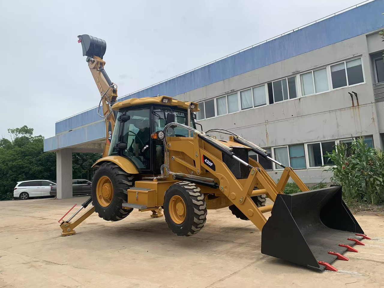 Caterpillar 4x4 Backhoe Loader CAT 420, 428 - Bager utovarivač: slika 4 Caterpillar 4x4 Backhoe Loader CAT 420, 428 - Bager utovarivač: slika 4