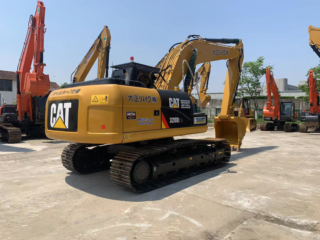 Caterpillar Chain Excavator 320D, 320D2 Made in Japan - Bager guseničar: slika 5 Caterpillar Chain Excavator 320D, 320D2 Made in Japan - Bager guseničar: slika 5