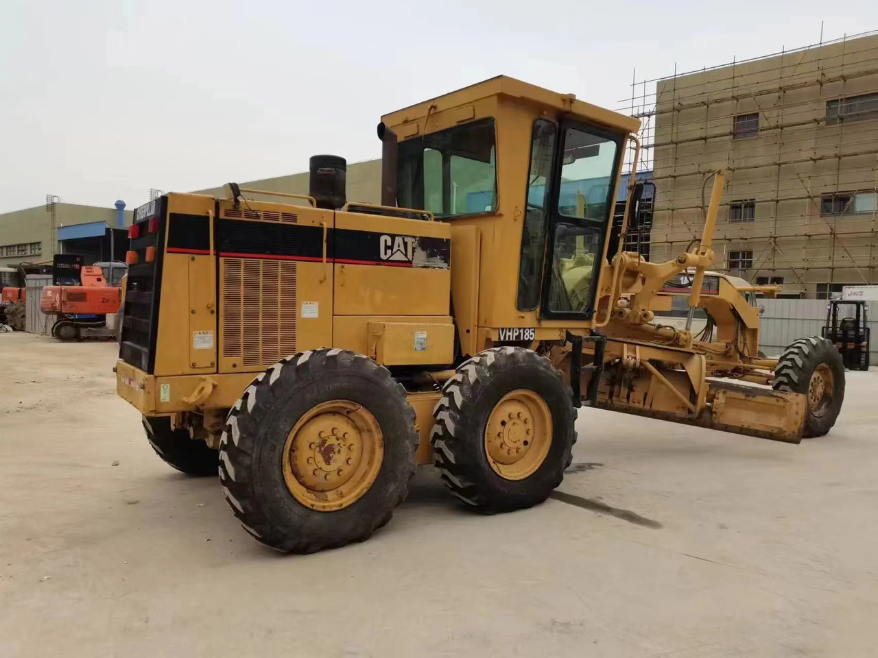 Caterpillar Original Color Motor Grader Used CAT 140H - Grejder: slika 3 Caterpillar Original Color Motor Grader Used CAT 140H - Grejder: slika 3