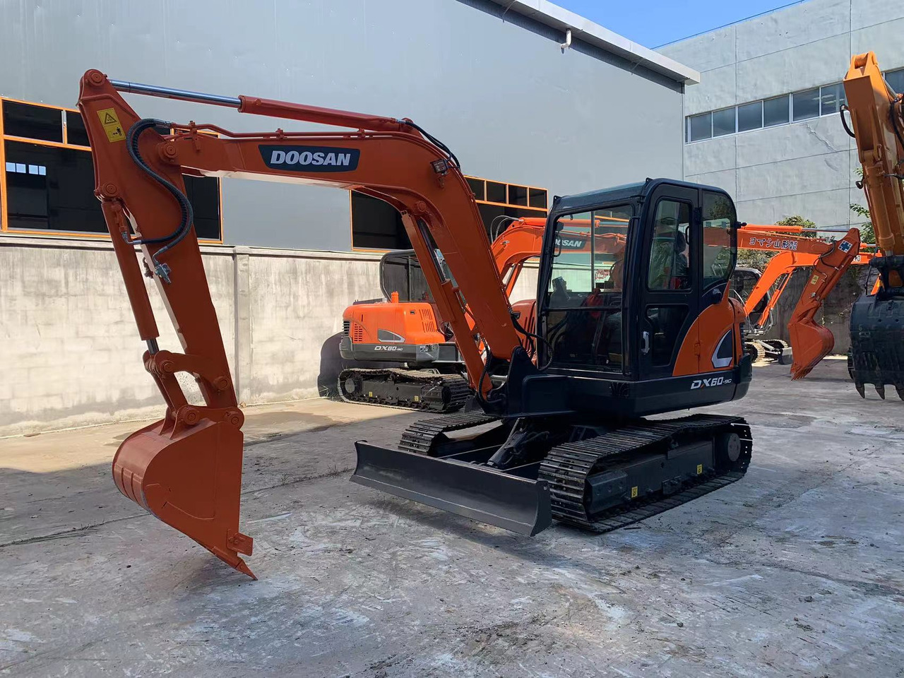 DOOSAN Mini Excavator Doosan DX60, DX55 - Bager guseničar: slika 4 DOOSAN Mini Excavator Doosan DX60, DX55 - Bager guseničar: slika 4