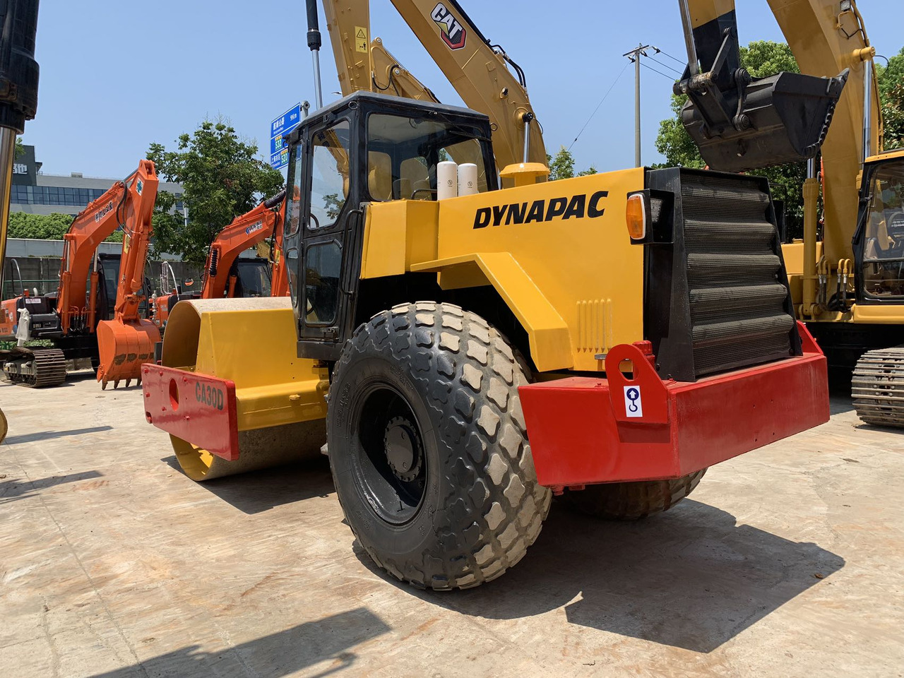 Dynapac CA30D Secondhand Vibratory Road Roller - Valjak za puteve: slika 5 Dynapac CA30D Secondhand Vibratory Road Roller - Valjak za puteve: slika 5