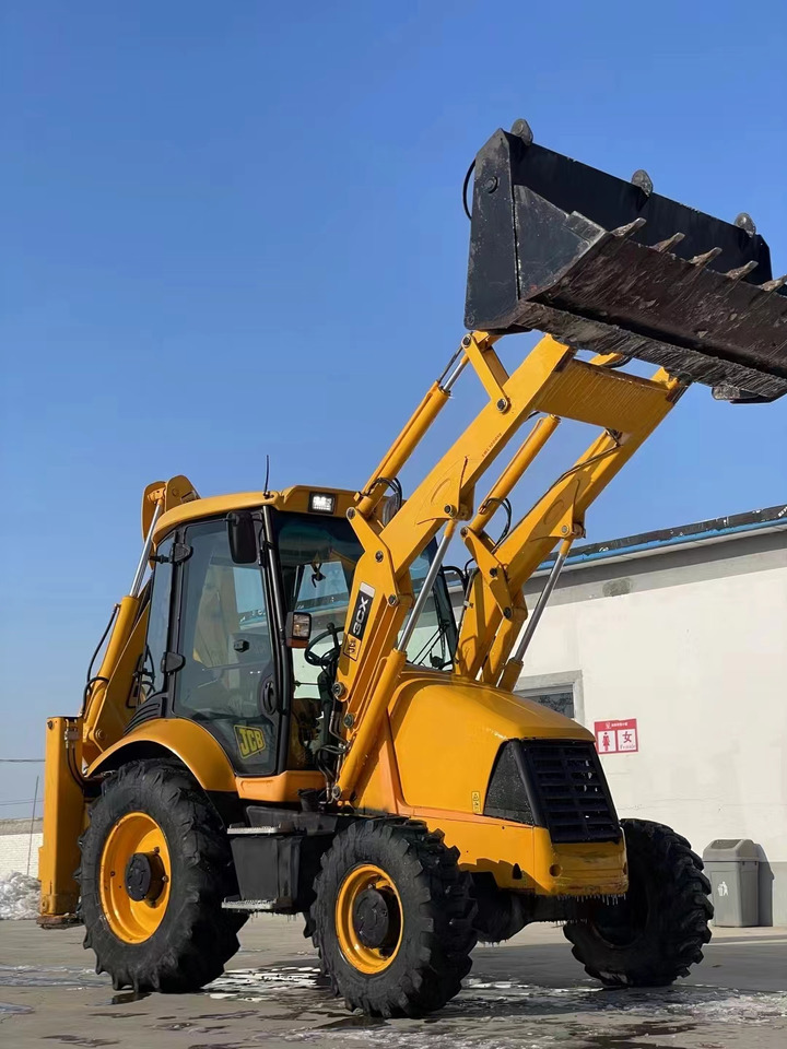 JCB 3CX Used Backhoe Loader with Hammer - Bager utovarivač: slika 4 JCB 3CX Used Backhoe Loader with Hammer - Bager utovarivač: slika 4