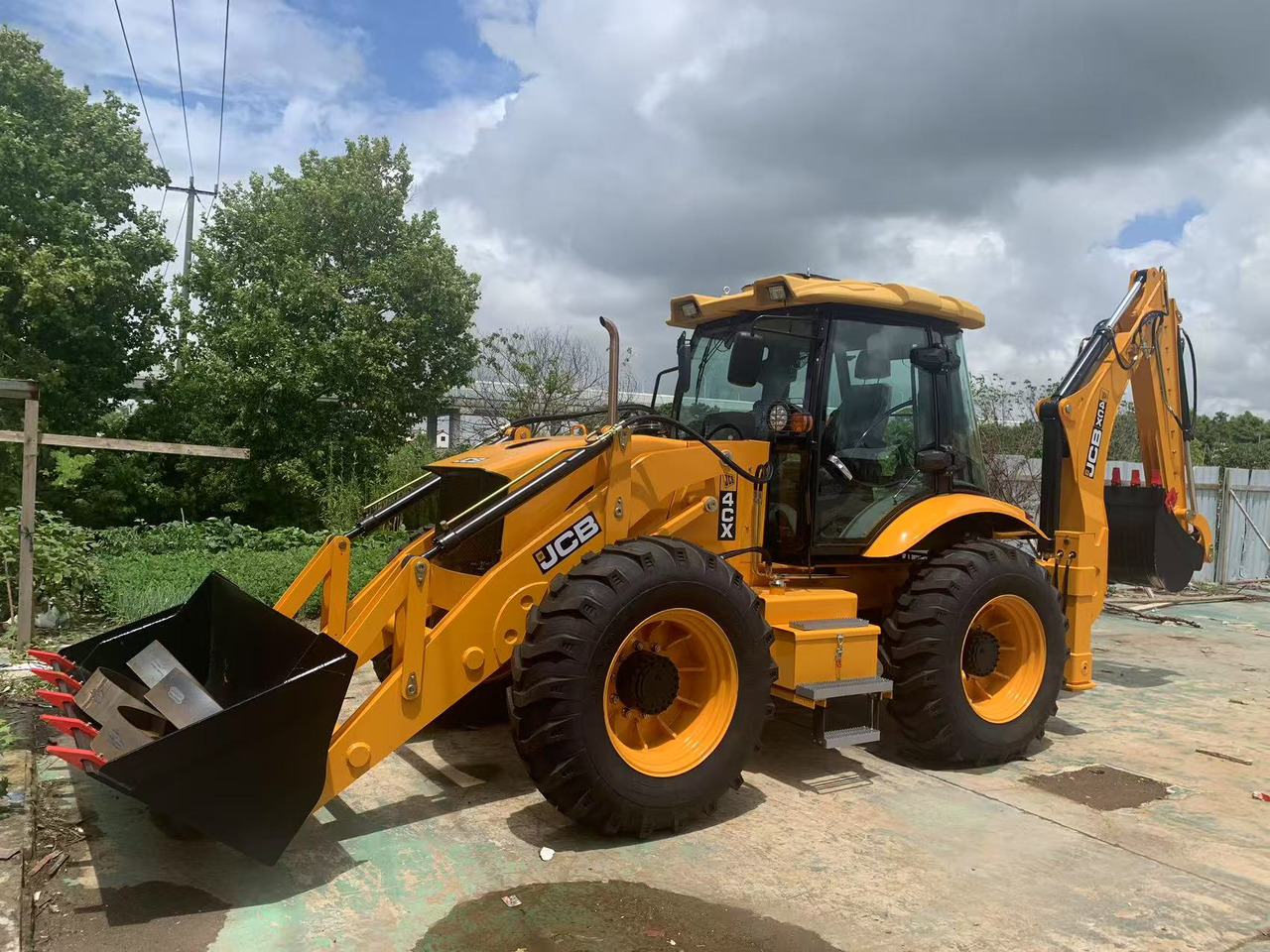 JCB 4X4 Backhoe Loader 4CX, 3CX - Bager utovarivač: slika 4 JCB 4X4 Backhoe Loader 4CX, 3CX - Bager utovarivač: slika 4