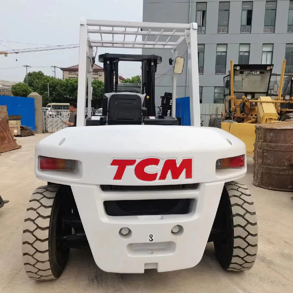 TCM 6 ton Diesel Forklift FD60 with Fork Positioner - Dizel viljuškar: slika 2 TCM 6 ton Diesel Forklift FD60 with Fork Positioner - Dizel viljuškar: slika 2