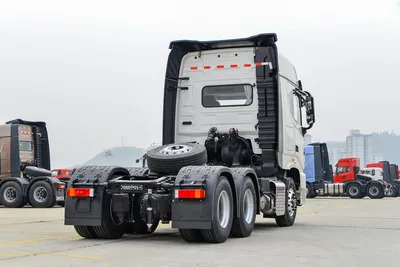6X4 Dongfeng Tractor Truck 520HP Diesel Engine Euro V - Tegljač: slika 1 6X4 Dongfeng Tractor Truck 520HP Diesel Engine Euro V - Tegljač: slika 1