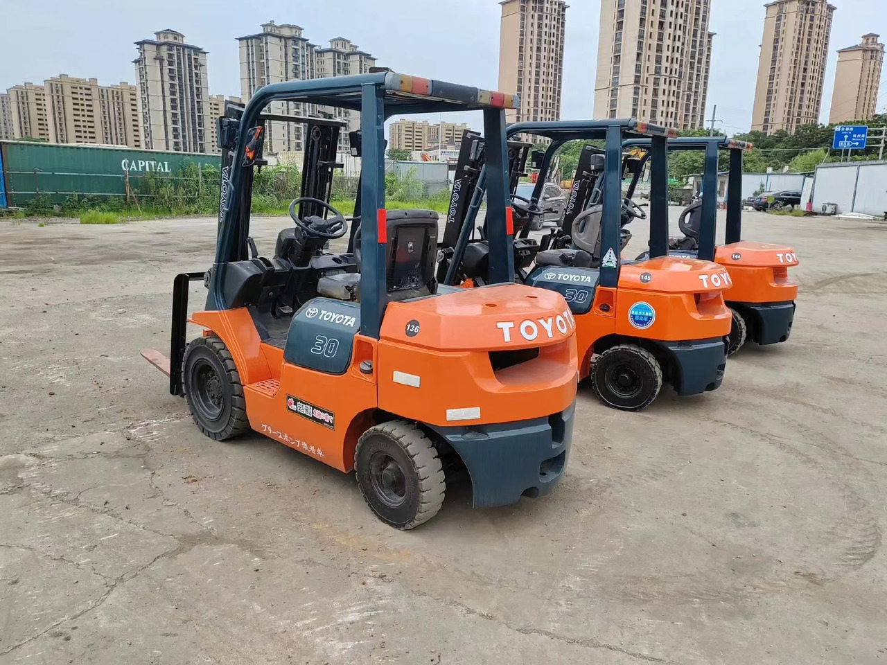 Toyota 3 ton Forklift FD30 with Free Lift, Side Shifter, Clamp - Dizel viljuškar: slika 1 Toyota 3 ton Forklift FD30 with Free Lift, Side Shifter, Clamp - Dizel viljuškar: slika 1