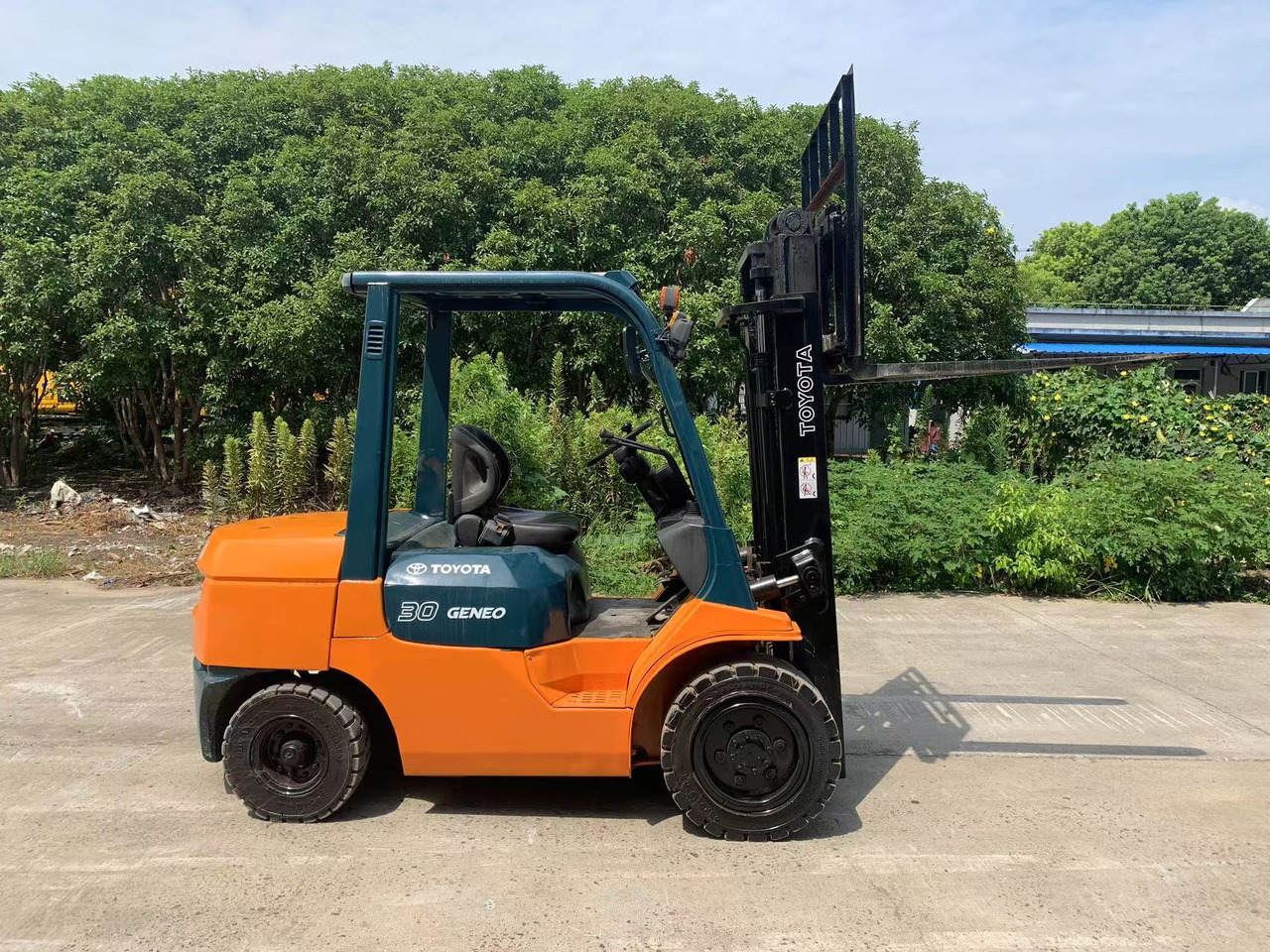 Toyota Forklift 3 ton Diesel Forklift FD30 with Side Shifter - Dizel viljuškar: slika 1 Toyota Forklift 3 ton Diesel Forklift FD30 with Side Shifter - Dizel viljuškar: slika 1