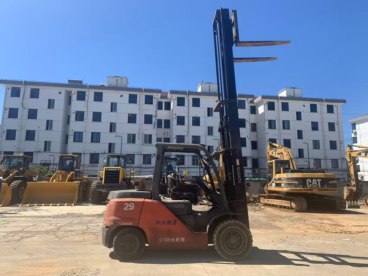 Toyota Forklift 5 ton Diesel Forklift FD50 with 5m High Mast - Dizel viljuškar: slika 3 Toyota Forklift 5 ton Diesel Forklift FD50 with 5m High Mast - Dizel viljuškar: slika 3