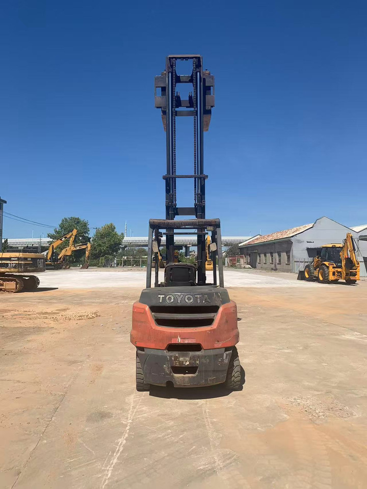 Toyota Forklift 5 ton Diesel Forklift FD50 with 5m High Mast - Dizel viljuškar: slika 5 Toyota Forklift 5 ton Diesel Forklift FD50 with 5m High Mast - Dizel viljuškar: slika 5