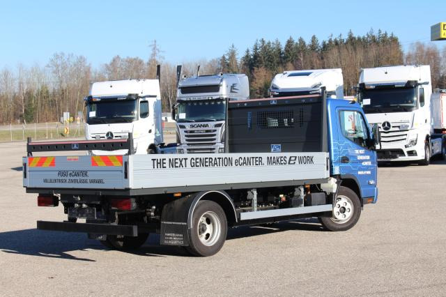 FUSO Canter 4C15E M - BATT. - Dostavno vozilo sa otvorenom sandukom: slika 3 FUSO Canter 4C15E M - BATT. - Dostavno vozilo sa otvorenom sandukom: slika 3