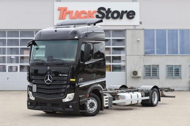 Mercedes-Benz Actros 1842 L nR - Kamion za prevoz kontejnera/ Kamion sa promenjivim sandukom: slika 1 Mercedes-Benz Actros 1842 L nR - Kamion za prevoz kontejnera/ Kamion sa promenjivim sandukom: slika 1