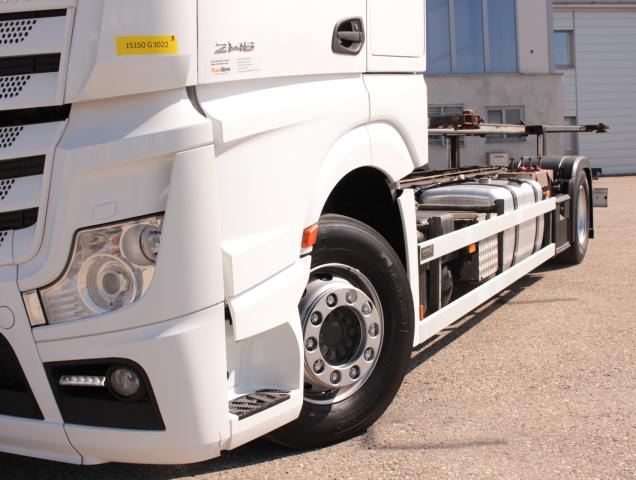 Mercedes-Benz Actros 1848 L - Kamion za prevoz kontejnera/ Kamion sa promenjivim sandukom: slika 3 Mercedes-Benz Actros 1848 L - Kamion za prevoz kontejnera/ Kamion sa promenjivim sandukom: slika 3