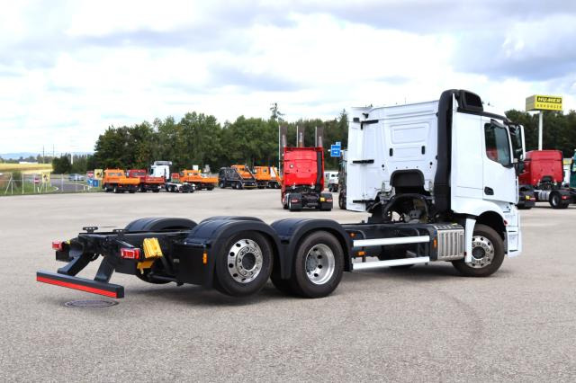 Mercedes-Benz Actros 2543L EXII/EXIII, FL - Kamion sa golom šasijom i zatvorenom kabinom: slika 3 Mercedes-Benz Actros 2543L EXII/EXIII, FL - Kamion sa golom šasijom i zatvorenom kabinom: slika 3