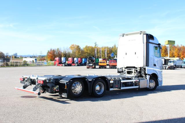 Mercedes-Benz Actros 2548LL HUBRAHMEN - Kamion za prevoz kontejnera/ Kamion sa promenjivim sandukom: slika 3 Mercedes-Benz Actros 2548LL HUBRAHMEN - Kamion za prevoz kontejnera/ Kamion sa promenjivim sandukom: slika 3