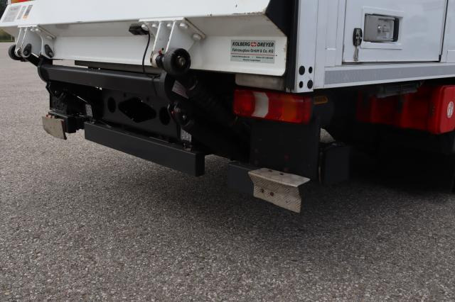 Mercedes-Benz Atego 1218 L nR - Kamion sa zatvorenim sandukom: slika 4 Mercedes-Benz Atego 1218 L nR - Kamion sa zatvorenim sandukom: slika 4