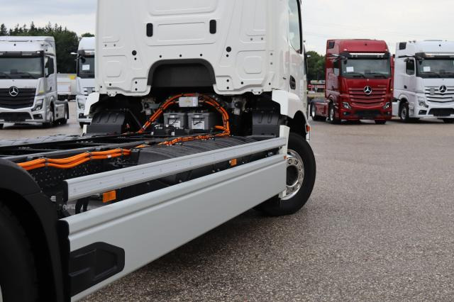 Mercedes-Benz eActros 300 L - Kamion sa golom šasijom i zatvorenom kabinom: slika 5 Mercedes-Benz eActros 300 L - Kamion sa golom šasijom i zatvorenom kabinom: slika 5