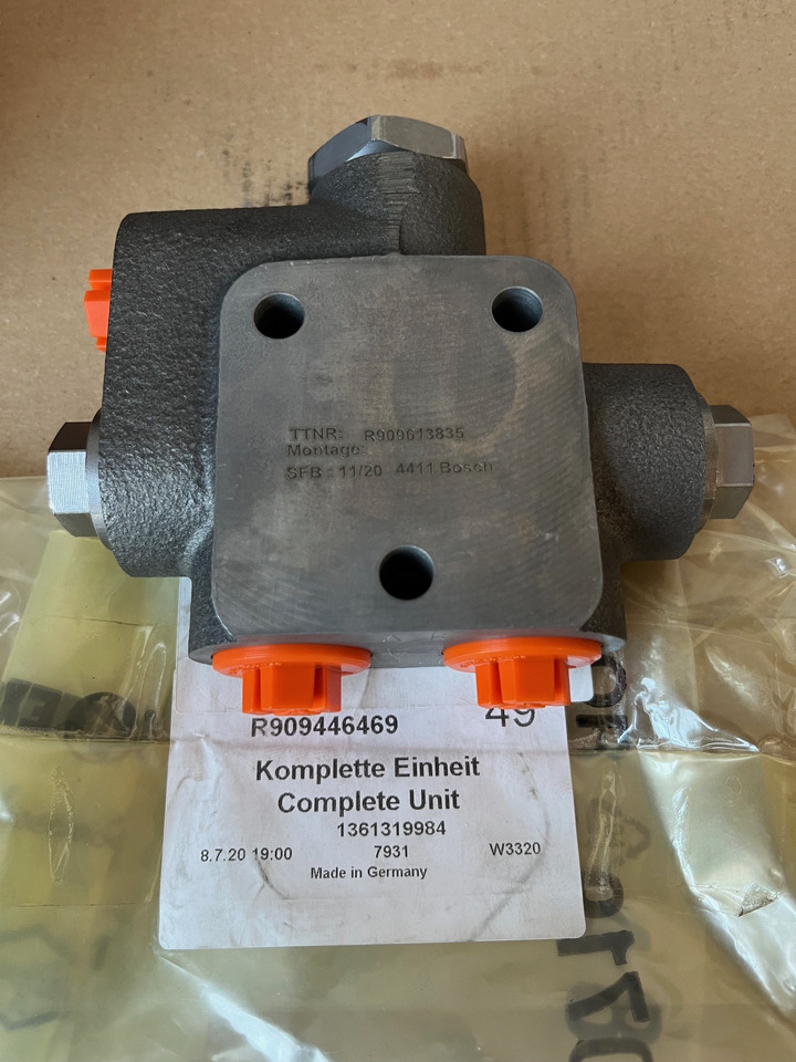REXROTH R909446469 Flushing & Boost valve - Rezervni deo za Bager: slika 2 REXROTH R909446469 Flushing & Boost valve - Rezervni deo za Bager: slika 2