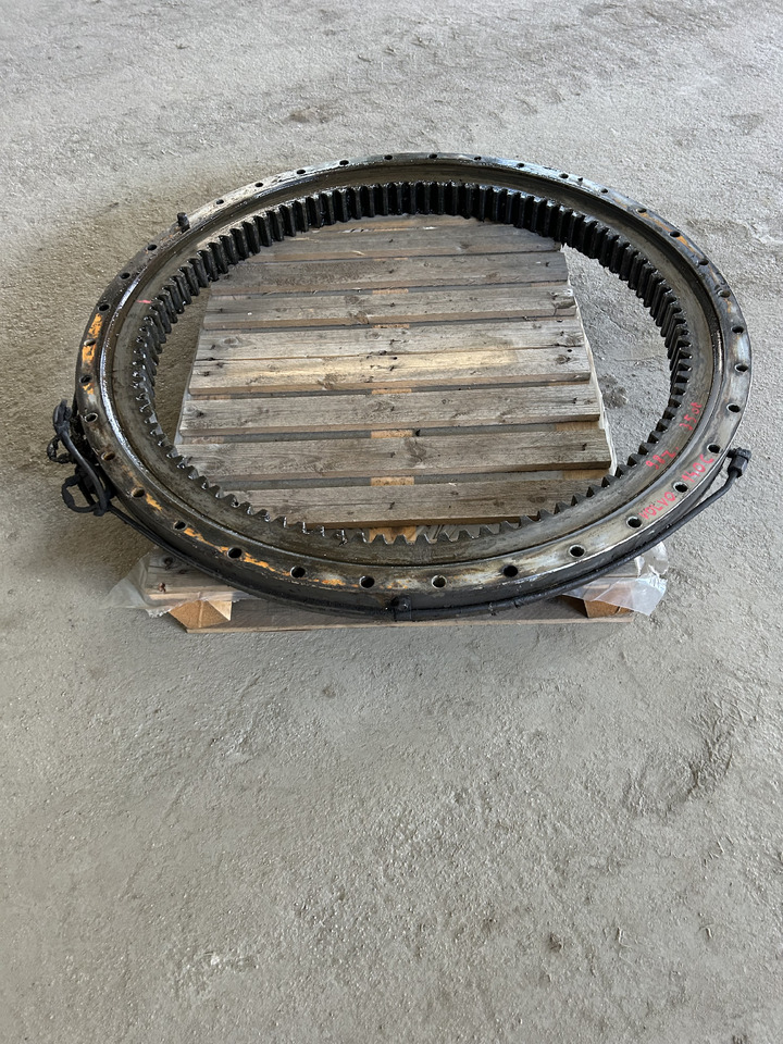 Volvo EW140C - Pokretni prsten za Bager točkaš: slika 1 Volvo EW140C - Pokretni prsten za Bager točkaš: slika 1