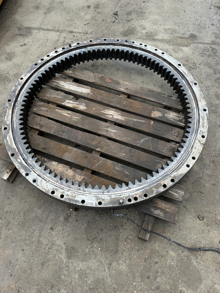 Volvo EW180C - Pokretni prsten za Bager točkaš: slika 3 Volvo EW180C - Pokretni prsten za Bager točkaš: slika 3