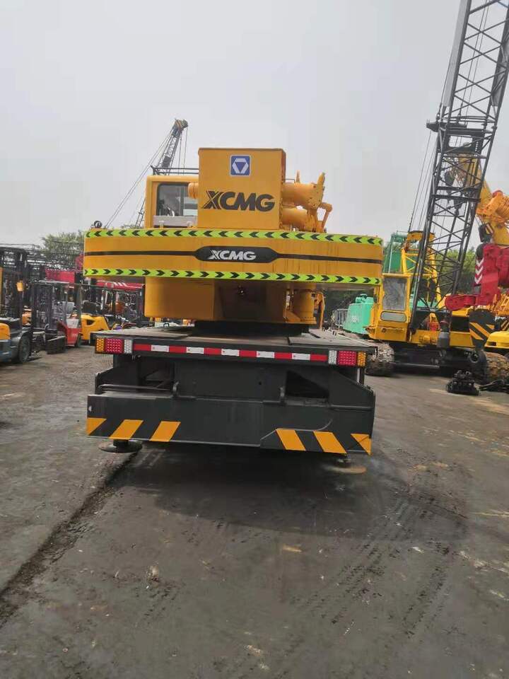 XCMG QY25K - Pokretni kran: slika 3 XCMG QY25K - Pokretni kran: slika 3