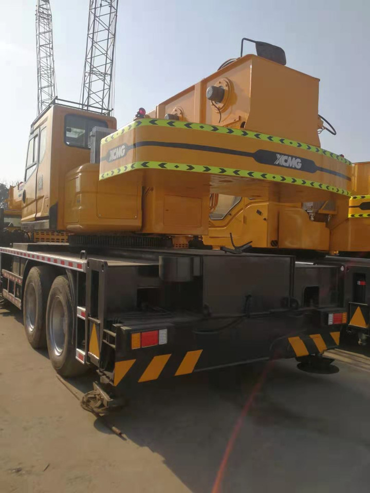 XCMG QY70KC - Pokretni kran: slika 2 XCMG QY70KC - Pokretni kran: slika 2