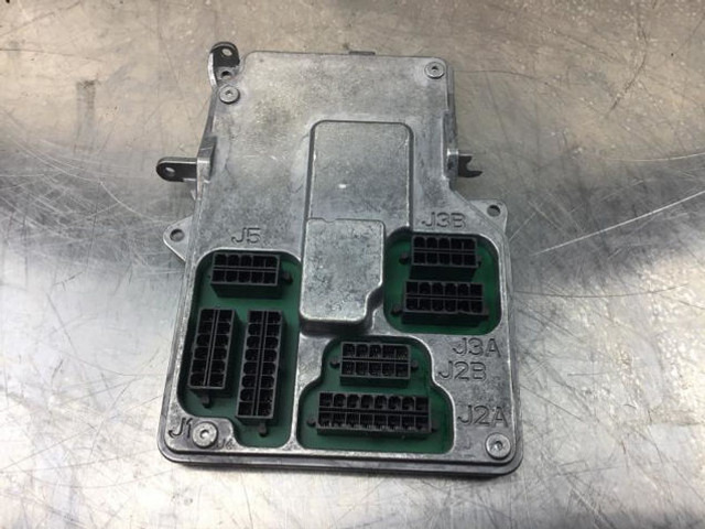 John Deere John Deere Armsrest Control - Kabina i enterijer: slika 2 John Deere John Deere Armsrest Control - Kabina i enterijer: slika 2