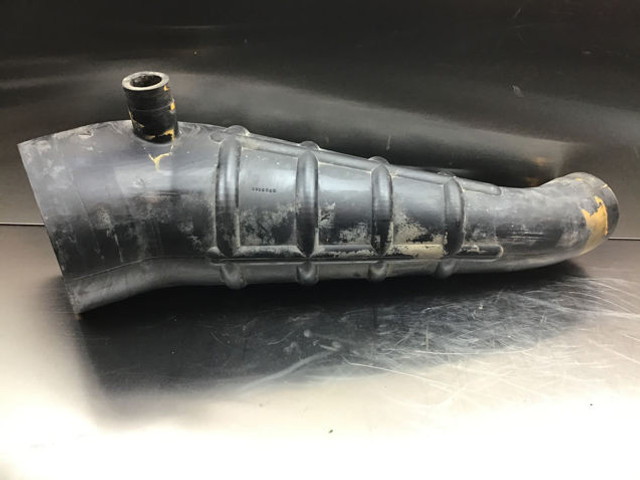 Liebherr Air Filter Hose - Usisna cev: slika 1 Liebherr Air Filter Hose - Usisna cev: slika 1