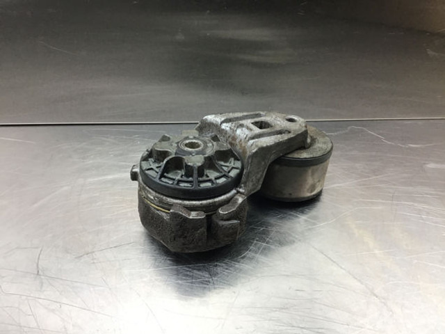 Liebherr Clamp Fitting Equipment - Motor i delovi: slika 4 Liebherr Clamp Fitting Equipment - Motor i delovi: slika 4