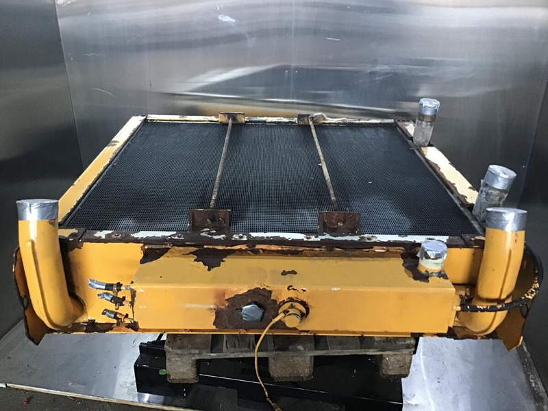 Liebherr Combined Radiator - Radijator: slika 1 Liebherr Combined Radiator - Radijator: slika 1