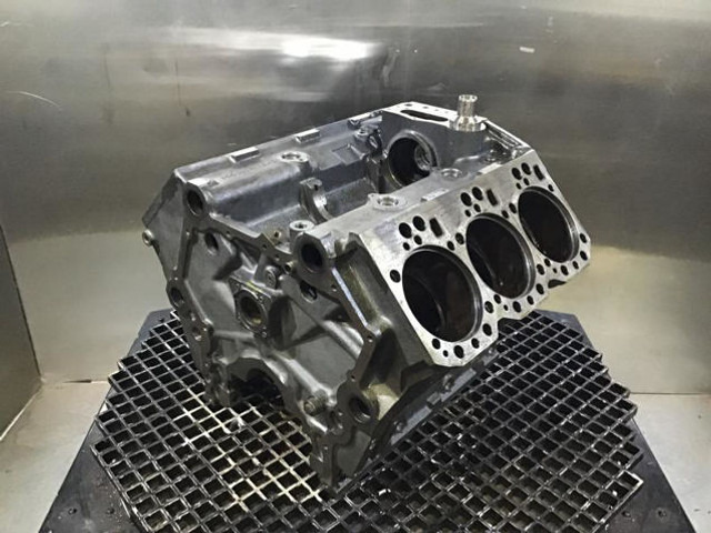 Liebherr Crankcase - Usisna cev: slika 5 Liebherr Crankcase - Usisna cev: slika 5