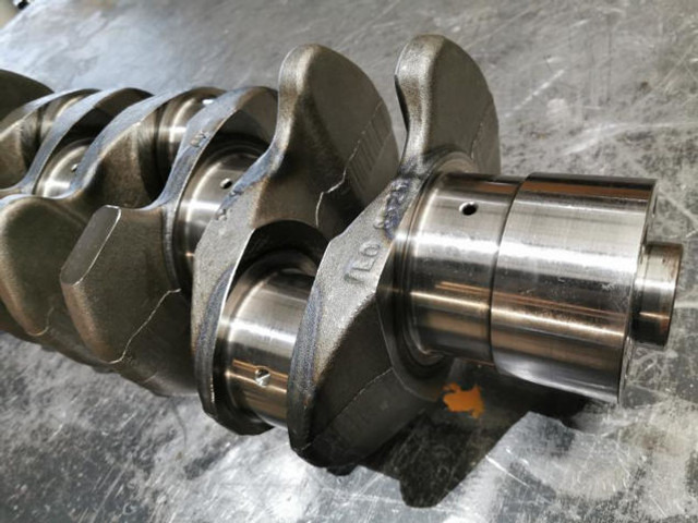Liebherr Crankshaft D934L - Radilica: slika 5 Liebherr Crankshaft D934L - Radilica: slika 5