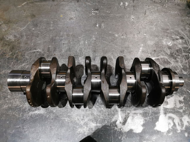 Liebherr Crankshaft D934S - Radilica: slika 1 Liebherr Crankshaft D934S - Radilica: slika 1