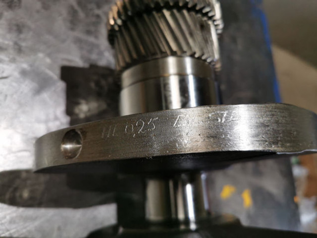 Liebherr Crankshaft Rebuild D926 - Radilica: slika 1 Liebherr Crankshaft Rebuild D926 - Radilica: slika 1