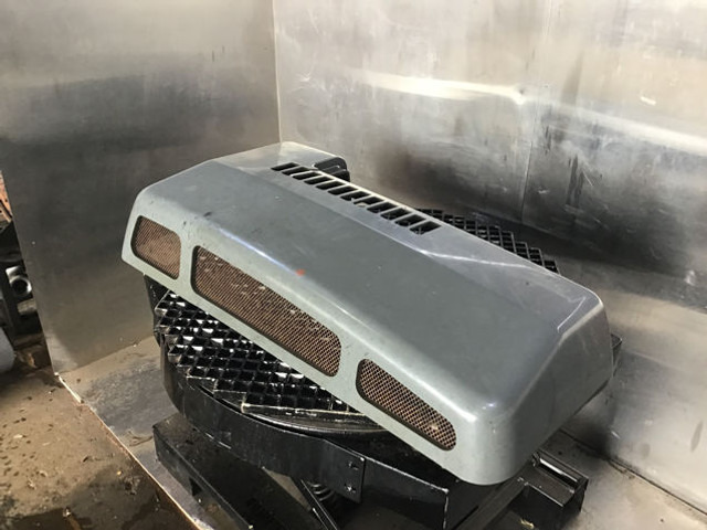 Liebherr Engine Hood Small - Hauba: slika 1 Liebherr Engine Hood Small - Hauba: slika 1