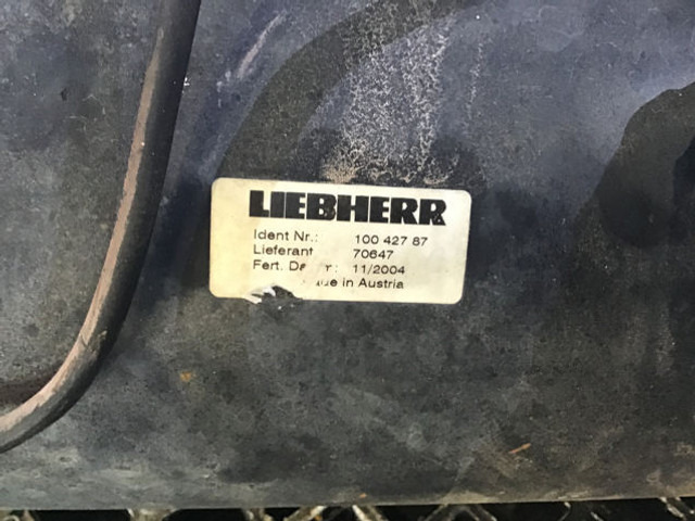 Liebherr Equalizing Reservoir - Ekspanziona posuda: slika 2 Liebherr Equalizing Reservoir - Ekspanziona posuda: slika 2
