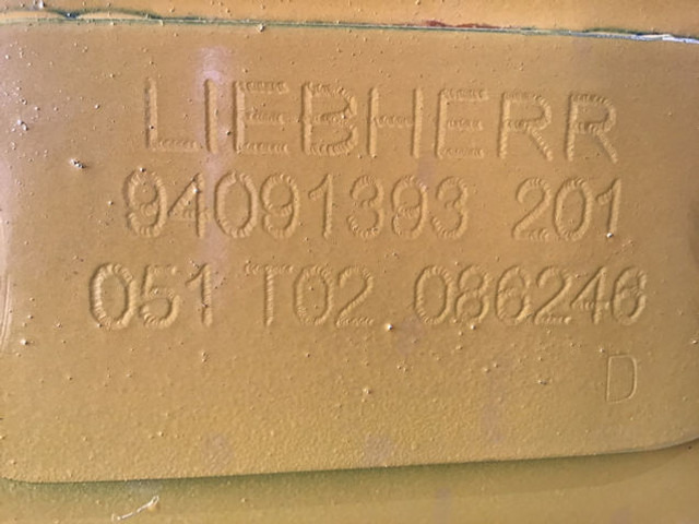 Liebherr Fuel Tank - Rezervoar za gorivo: slika 2 Liebherr Fuel Tank - Rezervoar za gorivo: slika 2