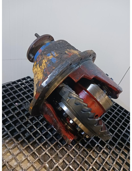 Liebherr L551 - Diferencijalna brzina: slika 2 Liebherr L551 - Diferencijalna brzina: slika 2