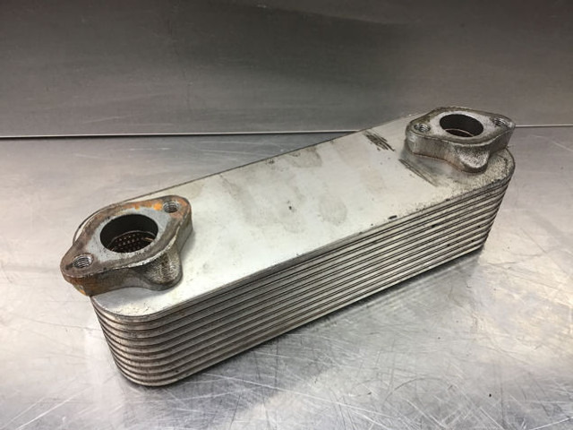Liebherr Oil Cooler - Hladnjak ulja: slika 2 Liebherr Oil Cooler - Hladnjak ulja: slika 2