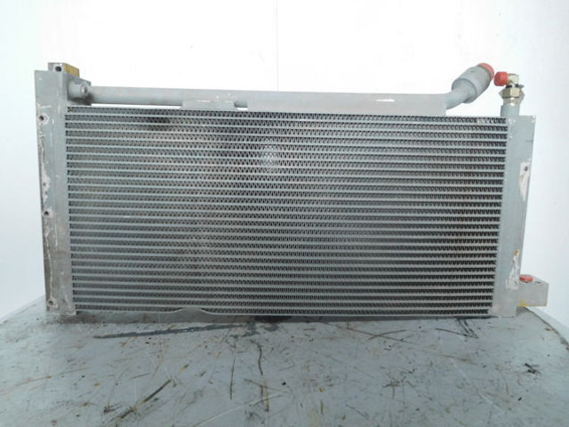 Liebherr Oilcooler - Hladnjak ulja: slika 1 Liebherr Oilcooler - Hladnjak ulja: slika 1